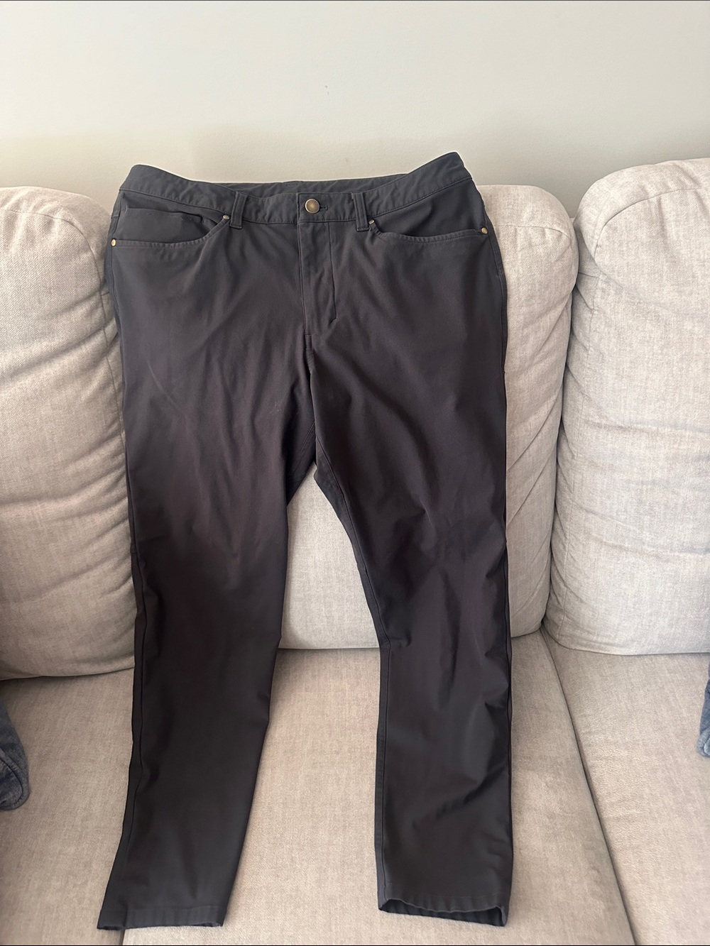lululemon athletica Men's Dark Gray 5 Pocket Performance Pants
